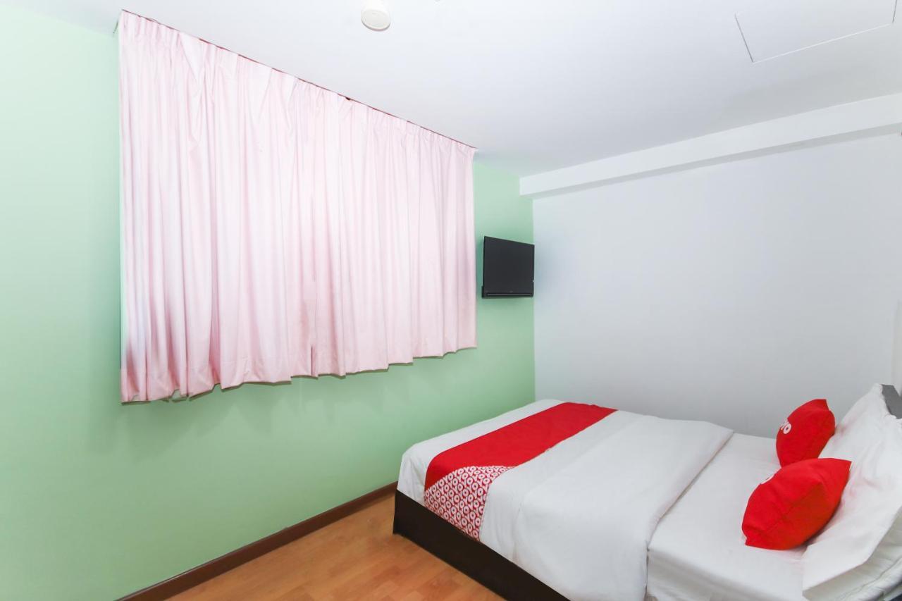 Super Oyo 90345 Tm Hotel Ampang  Zewnętrze zdjęcie